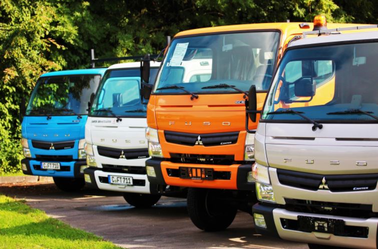 pixounaut-truck-2526825 pixounaut-truck-2526825